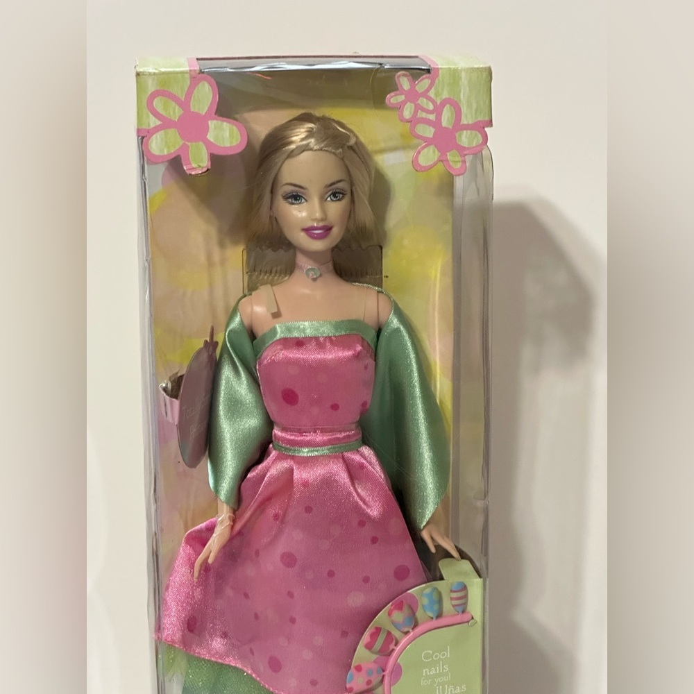 2004 Totally Spring Primavera Barbie Doll (Mattel No. C4480) original packaging